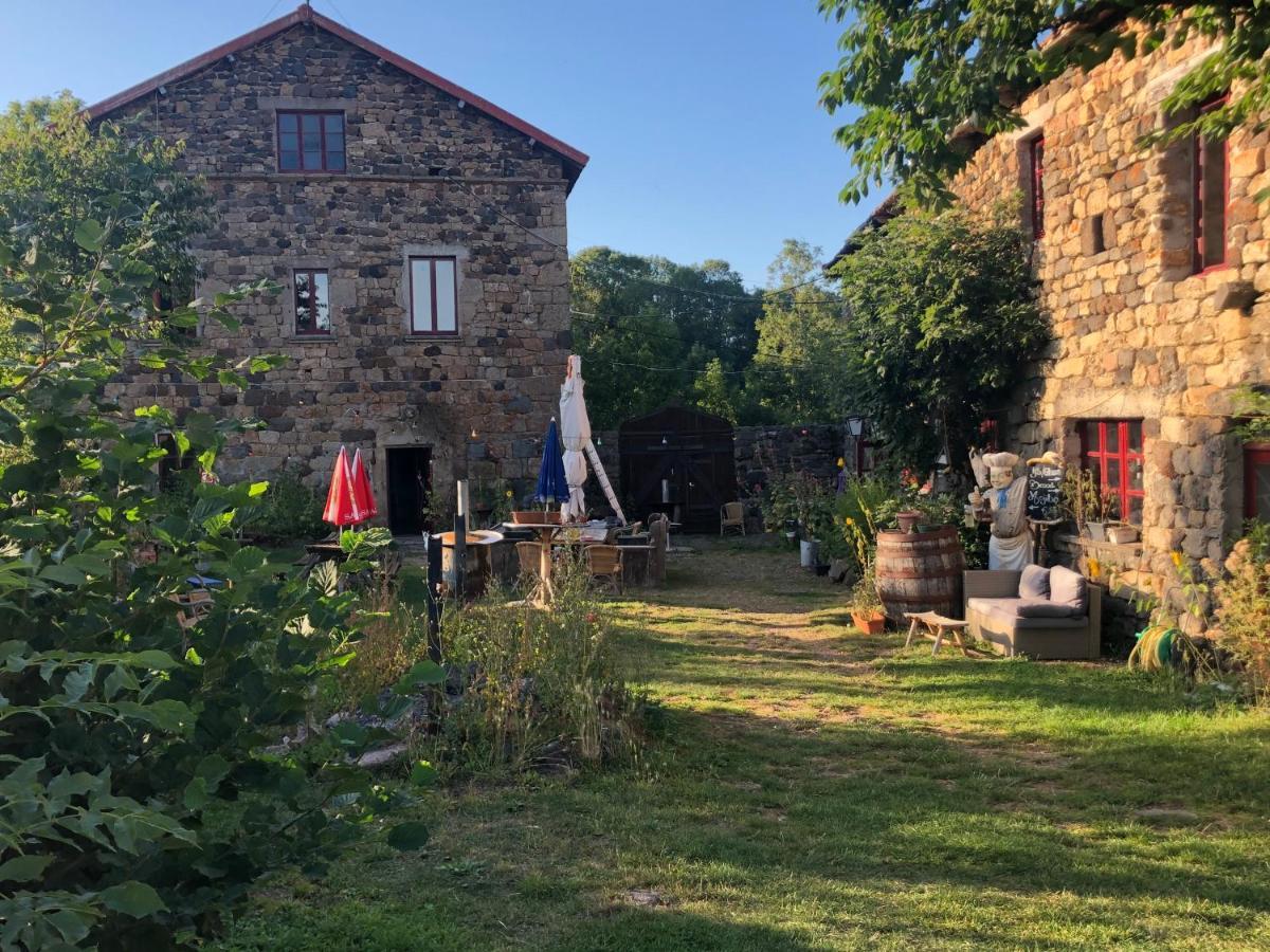 Le Marconnes Panzió Saint-Arcons-de-Barges Kültér fotó